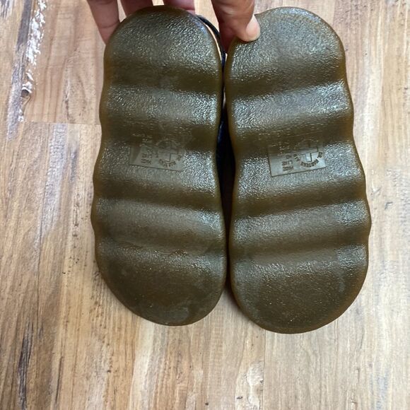 Dr. Martens Vintage Fisherman Gladiator Sandals - Picture 7 of 9